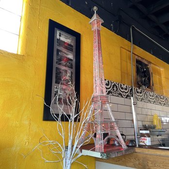 Paris Crepe - Paris Crepes decor is en pointe - Creperies Near Me - Colorado Springs, Colorado Paris Crepe - Paris Crepes decor is en pointe - Creperies Near Me - Colorado Springs, Colorado