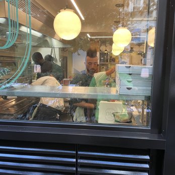 Chez Livio - From sidewalk - Look into adjacent pizza kitchen - Pizza Near Me - Neuilly-sur-Seine, 92 Chez Livio - From sidewalk - Look into adjacent pizza kitchen - Pizza Near Me - Neuilly-sur-Seine, 92