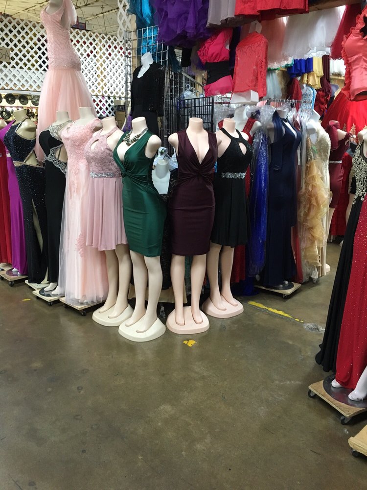 HARRY HINES BAZAAR 52 Photos & 18 Reviews Flea Markets 10788 Harry Hines Blvd, Dallas, TX