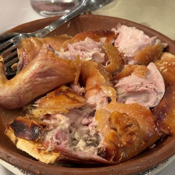 El Asador de Aranda - 1/4 roast suckling pig - Steakhouses Near Me - Barcelona, B