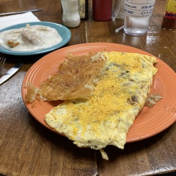 Wagon Wheel Country Cafe - Spanish omelet, hash browns, and a side of biscuits and gravy - Cafes Near Me - Springdale, Arkansas Wagon Wheel Country Cafe - Spanish omelet, hash browns, and a side of biscuits and gravy - Cafes Near Me - Springdale, Arkansas