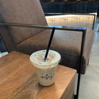 JoVinos - Iced vanilla latte - Coffee & Tea Near Me - Eagle, Idaho JoVinos - Iced vanilla latte - Coffee & Tea Near Me - Eagle, Idaho