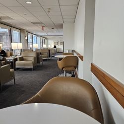 United Club - Comfy