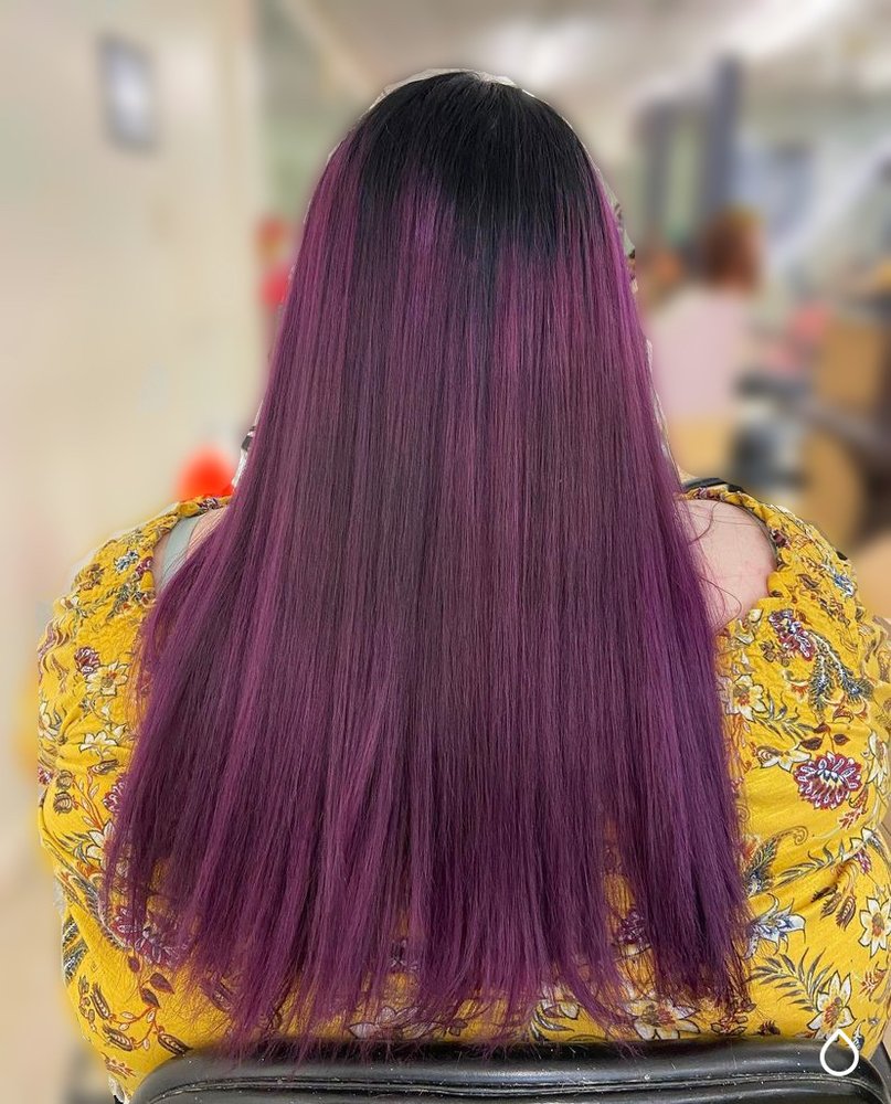 Hair By Ellen Logo