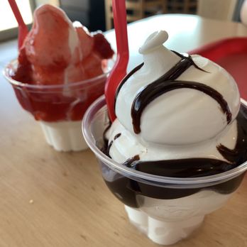 Dairy Queen Grill & Chill - Chocolate Iceceam sundae was better in my opinion - Fast Food Near Me - Welland, Ontario Dairy Queen Grill & Chill - Chocolate Iceceam sundae was better in my opinion - Fast Food Near Me - Welland, Ontario