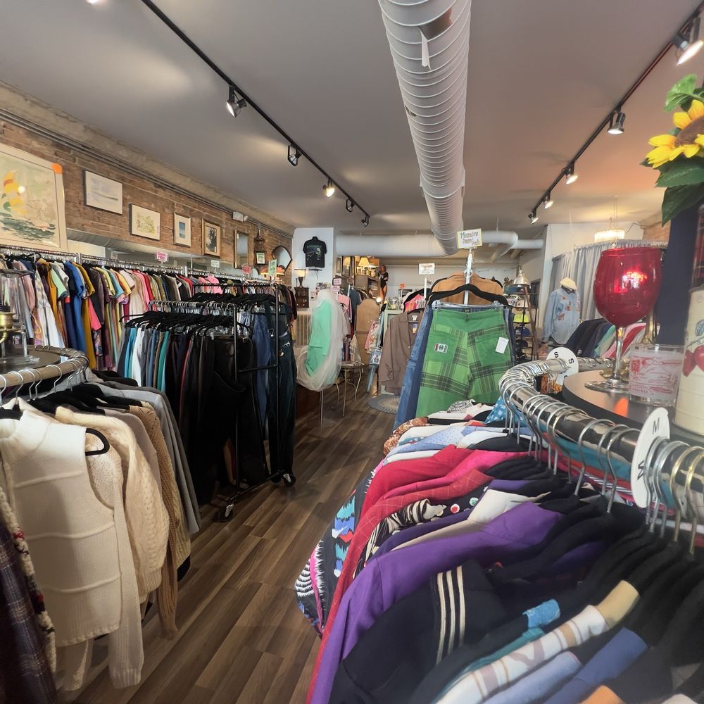 Durham Vintage Collective - Used, Vintage & Consignment Near Me - Durham, North Carolina Durham Vintage Collective - Used, Vintage & Consignment Near Me - Durham, North Carolina