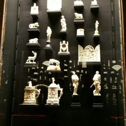 Deutsches Elfenbeinmuseum - Elfenbeinschnitzereien