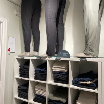 vail village lululemon