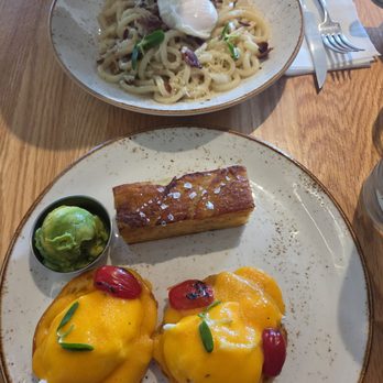 Ruex Cafe & Bar - Breakfast & Brunch Near Me - Surrey, British Columbia Ruex Cafe & Bar - Breakfast & Brunch Near Me - Surrey, British Columbia
