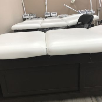 Asian American International 14 Reviews Cosmetology Schools 7871 Westminster Blvd Westminster Ca Phone Number