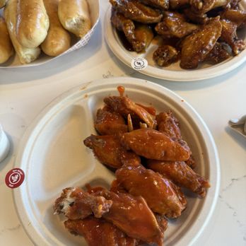 Epic Wings - Sweet chili and hot wings with 2 sides of veggies and the bread melts in your mouth amazing! - Chicken Wings Near Me - Corona, California Epic Wings - Sweet chili and hot wings with 2 sides of veggies and the bread melts in your mouth amazing! - Chicken Wings Near Me - Corona, California
