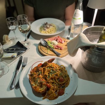 Arturo all'Antica Aurelia - Lobster with pasta and Carbonara - Italian Near Me - Rome, RM Arturo all'Antica Aurelia - Lobster with pasta and Carbonara - Italian Near Me - Rome, RM