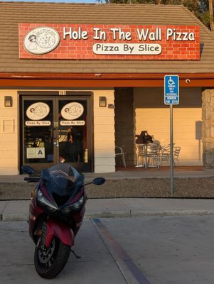 SF Hole In The Wall Pizza Riverside by null