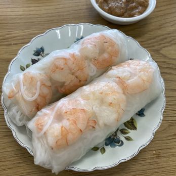 G&T Book Cafe - Fresh summer rolls - Vietnamese Near Me - Summerside, Prince Edward Island G&T Book Cafe - Fresh summer rolls - Vietnamese Near Me - Summerside, Prince Edward Island