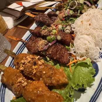 Pii Nong - Grilled Skewer Platter - Thai Near Me - Toronto, Ontario