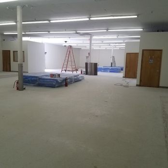 J' Paints - This is a new dog training facility in lawrence. We did a full paint to get it ready for the pups! - Painters Near Me