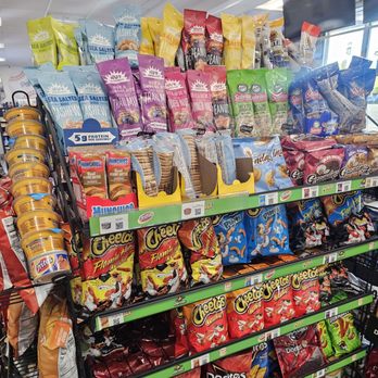 Chuck's Corner Market 76 - Gas Stations Near Me - Burbank, California Chuck's Corner Market 76 - Gas Stations Near Me - Burbank, California
