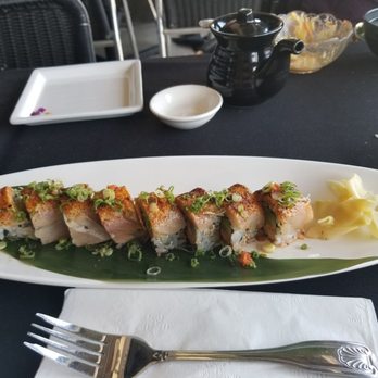 Ooka Japanese Restaurant - Stinky roll with snow crab meat - Japanese Near Me - Riverside, California Ooka Japanese Restaurant - Stinky roll with snow crab meat - Japanese Near Me - Riverside, California