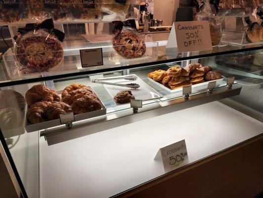 Vanille Patisserie- French Market by null