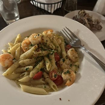 39 Rue de Jean - Shrimp Provençal - French Near Me - Charleston, South Carolina 39 Rue de Jean - Shrimp Provençal - French Near Me - Charleston, South Carolina