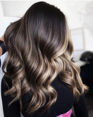 Curly Hair , Color, Cut's, Extensions are my specialty. - I’m a proud, small business, Latin woman that branched out of fancy spa salons to take a chance and open a boutique style salon that offers positive vibes and great looking hair.

For me, hair started as a hobby, that now turned into a passion and each day. I’m blessed with being able to do what I love and call it a job.
