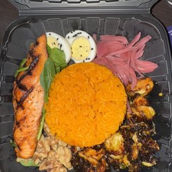 Hilton -American Grill - Protein bowl with salmon