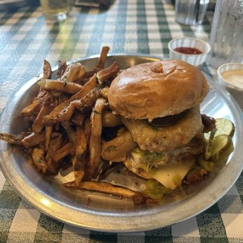 Rodeo Goat - Burger with cactus fries inside - Burgers Near Me - Dallas, Texas Rodeo Goat - Burger with cactus fries inside - Burgers Near Me - Dallas, Texas