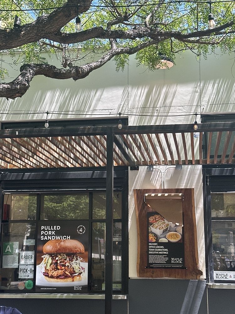 Maple Restaurant