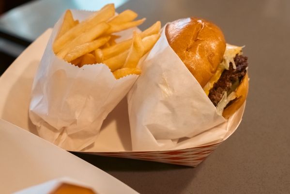 Boo’s Burgers by null