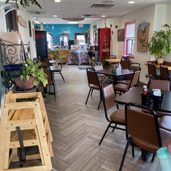 Maristella’s Luncheonette - a view of the dining area - Sandwiches Near Me - Ship Bottom, New Jersey Maristella’s Luncheonette - a view of the dining area - Sandwiches Near Me - Ship Bottom, New Jersey