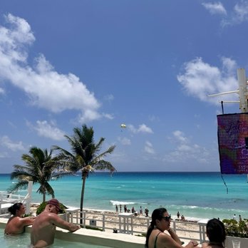 Grand Oasis Cancún - Hotels Near Me - Cancún, ROO