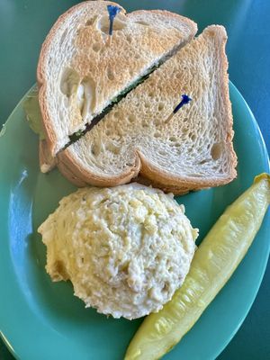 Clara's Tidbits Restaurant by null