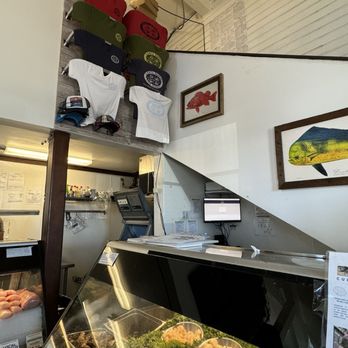 Santa Barbara Fish Market - Seafood Markets Near Me - Santa Barbara, California