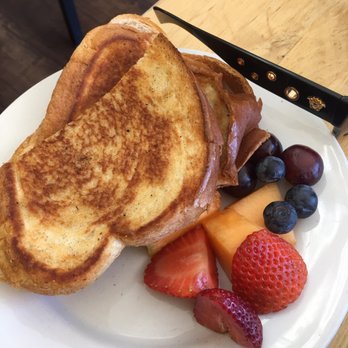 Main Kitchen Cafe - Kids grill cheese - New American Near Me - Granada Hills, California