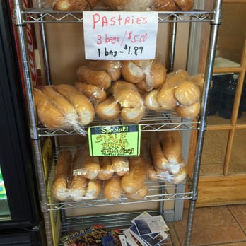 Hi-Do Bakery - Discount area of older items - Bakeries Near Me - Terrytown, Louisiana Hi-Do Bakery - Discount area of older items - Bakeries Near Me - Terrytown, Louisiana