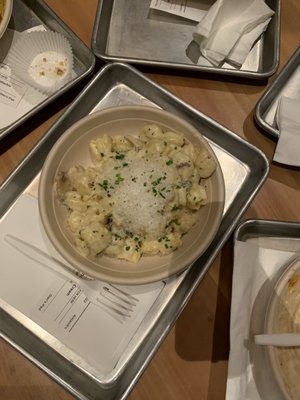 Tulipani Pasta by null