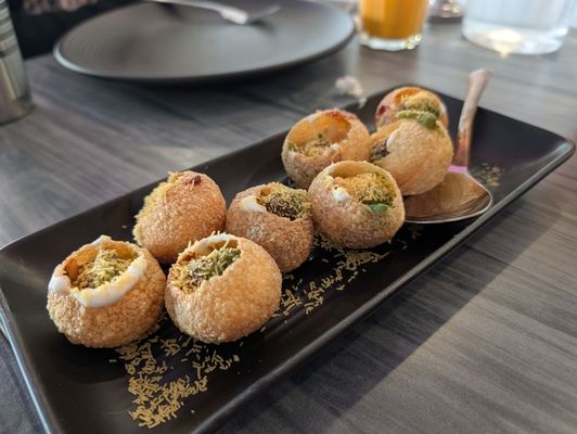 Bombay Beach by null