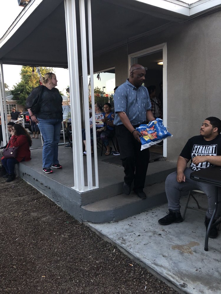 Auto Empire - Handing out free chips - Used Car Dealers Near Me - Kerman, California Auto Empire - Handing out free chips - Used Car Dealers Near Me - Kerman, California
