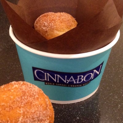 Cinnabon by null