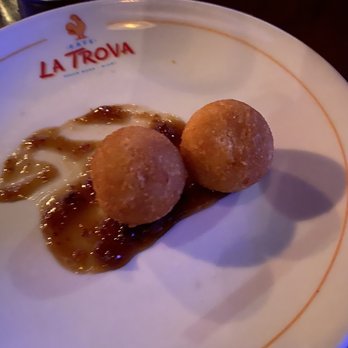 Cafe La Trova - Cocktail Bars Near Me - Miami, Florida