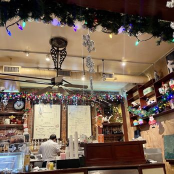 The Black Cow Cafe - Festive for the holidays - New American Near Me - Montrose, California