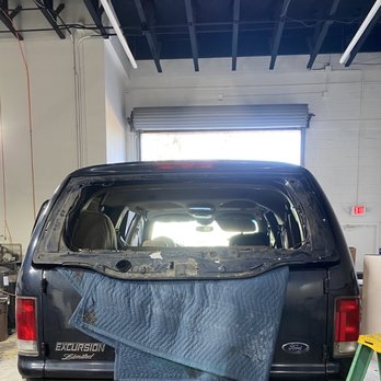 New View Glass - Inspecting for the leak - Auto Glass Services Near Me - Ontario, California