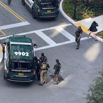 Oaklyn - burglar being arrested - Apartments Near Me - Oakland Park, Florida Oaklyn - burglar being arrested - Apartments Near Me - Oakland Park, Florida