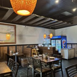 Yoshiya Kitchen - Dining room