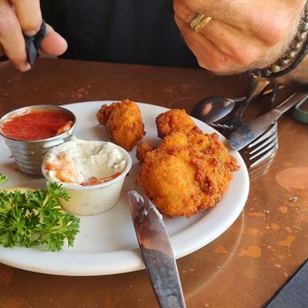 The Wheelhouse & Crowsnest - oysters.. yummm - Seafood Near Me - Bandon, Oregon The Wheelhouse & Crowsnest - oysters.. yummm - Seafood Near Me - Bandon, Oregon