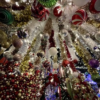 Frosty's Christmas Bar - Pop-Up Restaurants Near Me - New York, New York Frosty's Christmas Bar - Pop-Up Restaurants Near Me - New York, New York