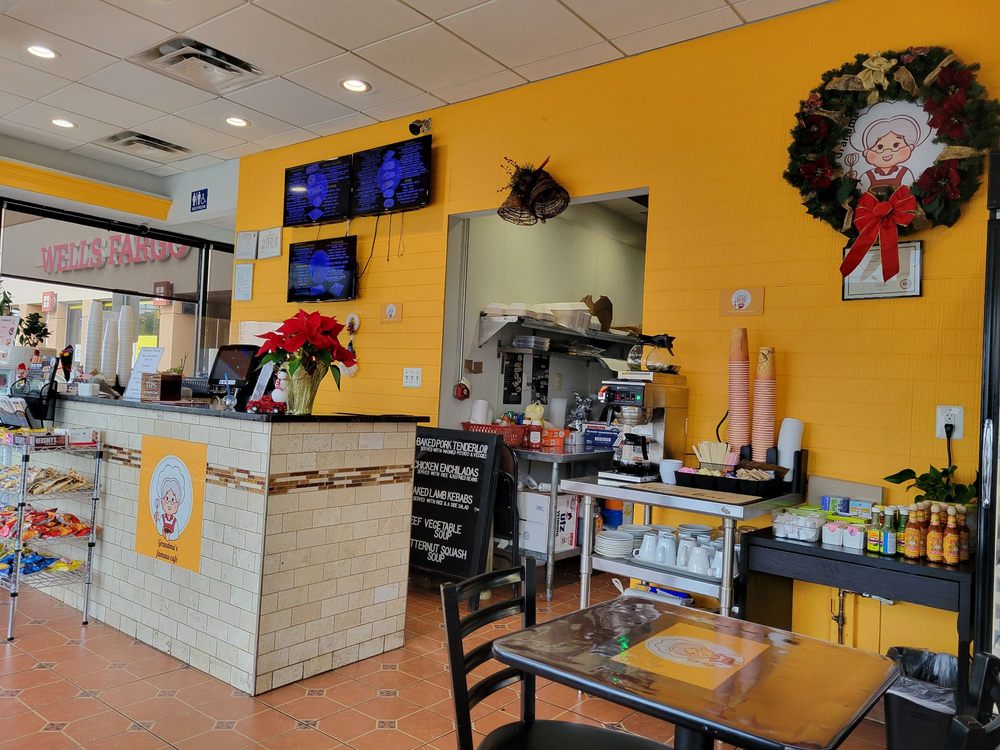 Grandma's Famous Cafe