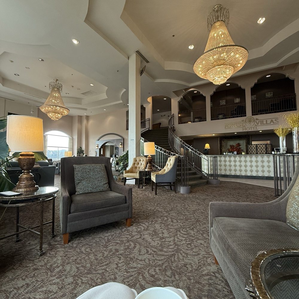 Forest Villas Hotel - Lobby - Hotels Near Me - Prescott, Arizona