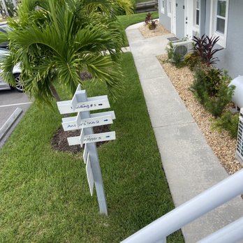 Matlacha Waterfront - Vacation Rentals Near Me - Matlacha, Florida