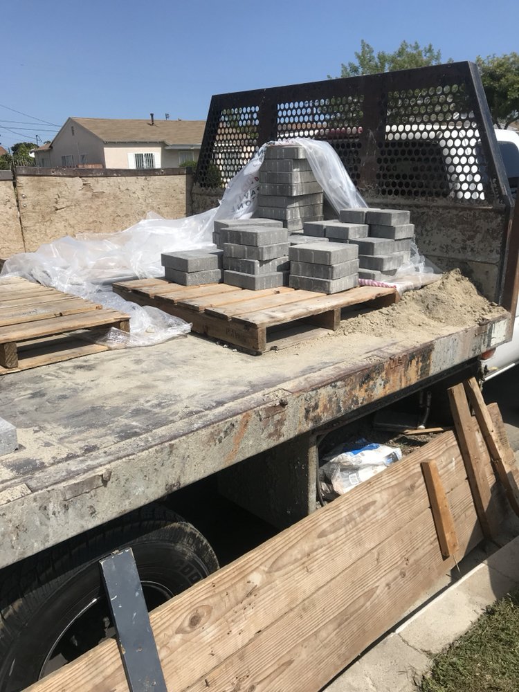 Slide of M K Builders and Solutions